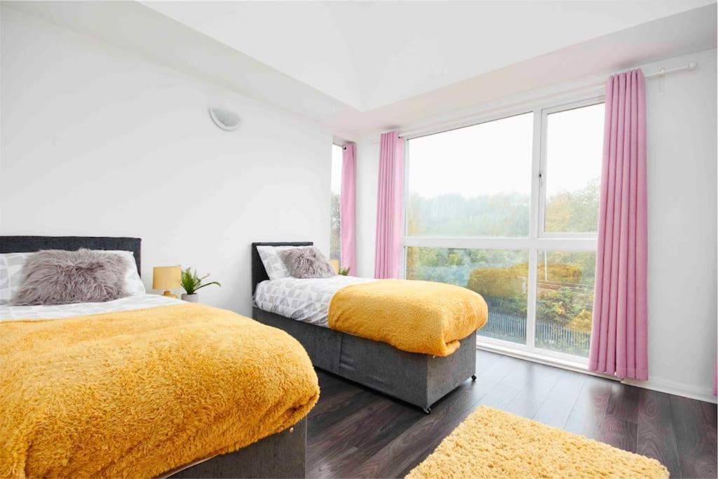 Dellehomes- Free Parking, Wfh, Family-Friendly Manchester Exterior foto
