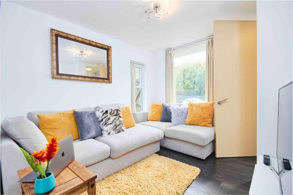 Dellehomes- Free Parking, Wfh, Family-Friendly Manchester Exterior foto